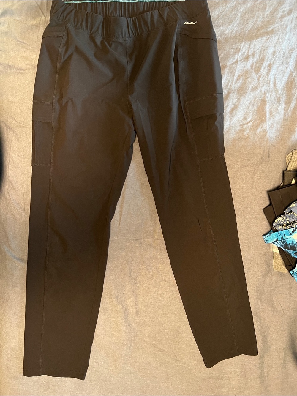 Black light weight active pants